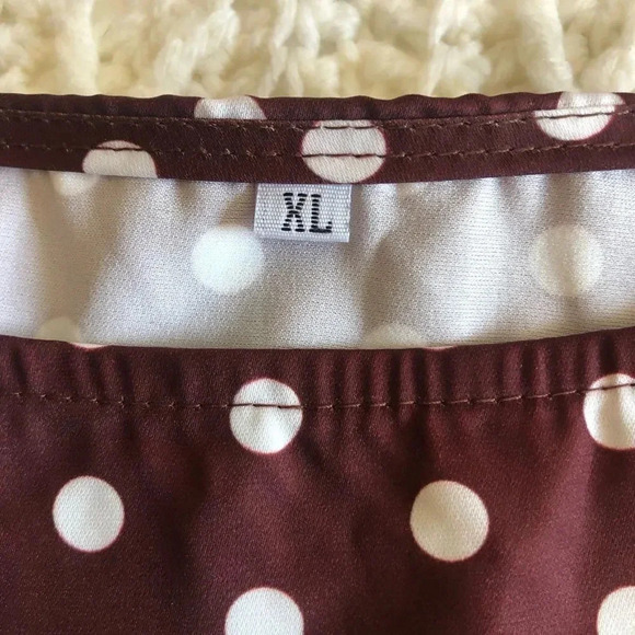 𝅺Brown and white Poa dot shift dress with ruffle bottom size Large - Picture 5 of 10